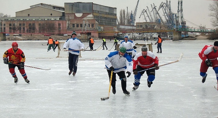 Первый турнир по хоккею на льду в Азове. Фото из архива ruffnews.ru