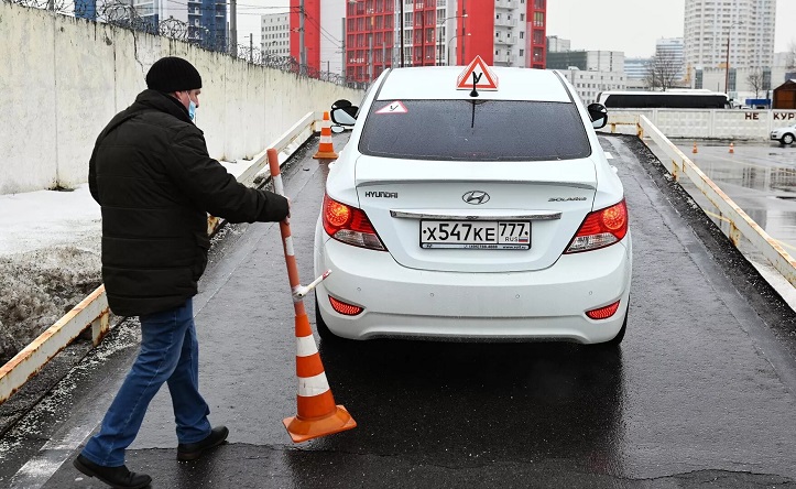 Сдача экзаменов на получение водительского удостоверения в ГИБДД. Архивное фото© РИА «Новости»/Максим Блинов