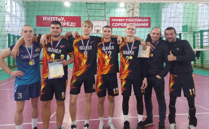 «Факел» — победитель кубка области по волейболу. Фото @ azovskiyrayon