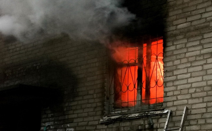 Пожар в многоквартирном доме. Фото rv-ryazan.ru