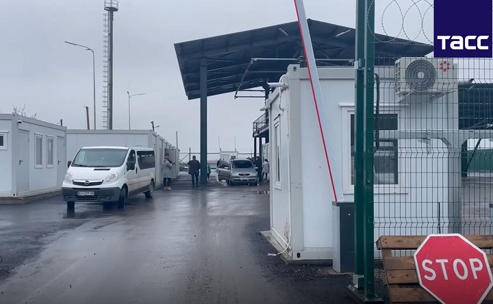 Пункт пропуска «Шрамко-Ульяновское». Фото — скрин видео ТАСС.
