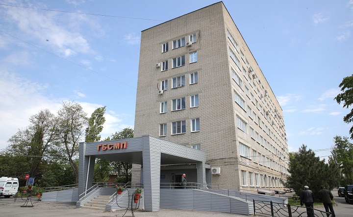 Здание БСМП в Таганроге. Фото taganrogprav.ru