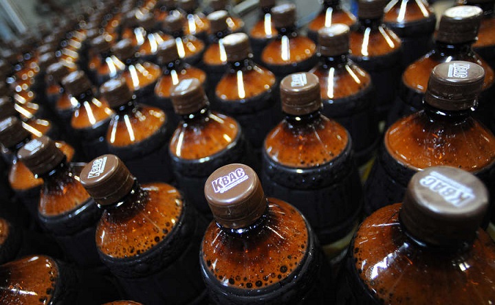 Бутылки с квасом. Фото Алексея Филиппова/РИА «Новости»