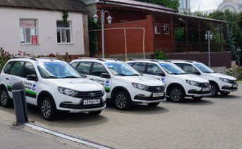 Новые автомобили для медучреждений. Фото donland.ru