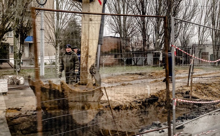 Ремонт сетей Водоканала в Таганроге. Фото Елены Анисимовой