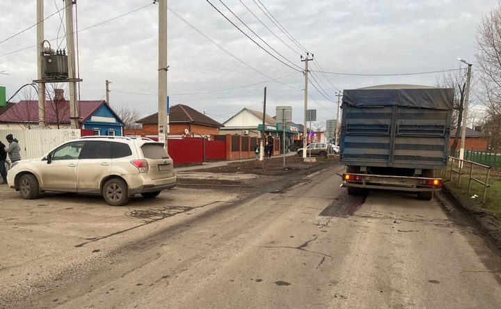 На месте ДТП. Фото отделения ГАИ МО МВД России «Азовский»