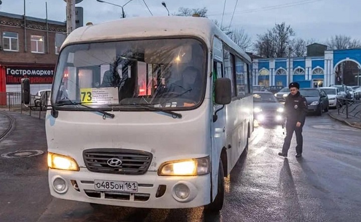 Проверка на транспорте в Таганроге. Фото telegram-канала Светланы Камбуловой