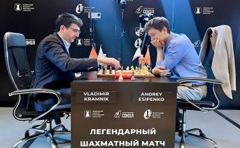 Андрей Есипенко и Владимир Крамник. Фото chessopen.ru