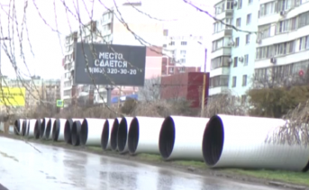 Тубы для ремонта коллектора в Таганроге. Скриншот видеообращения Людмилы Сагайдачной