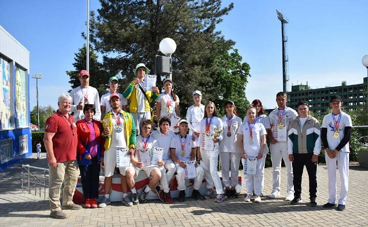 Призёры первенства и чемпионата Южного и Северо-Кавказского федеральных округов по стрельбе из лука. Фото пресс-службы ГБУ ДО РО «СШОР №13»