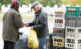 Пункт приёма стеклотары, 2008 год Фото Александра Рюмина, ТАСС