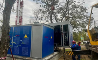 Монтаж электроподстанции. Фото telegram-канала АО «Донэнерго»