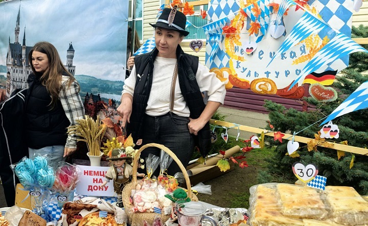 Участники фестиваля. Фото пресс-службы администрации Азова