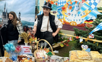 Участники фестиваля. Фото пресс-службы администрации Азова