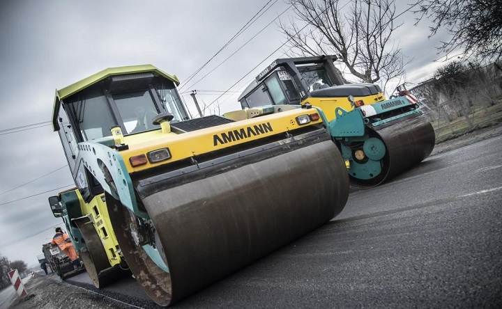 Ремонт дороги. Фото Ксении Резниковой