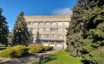 Здание администрации Азова. Фото Ольги Максимовой