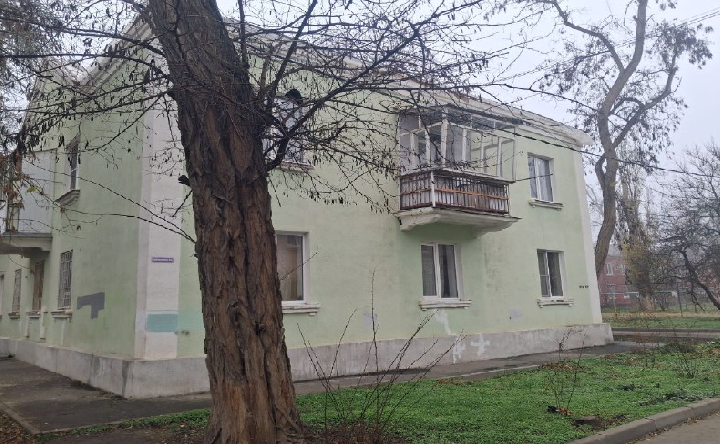 Пострадавший дом от падения беспилотника. Фото Ольги Усмановой