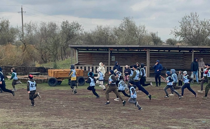 Участники Рыбатлона. Фото Артёма Бабюка