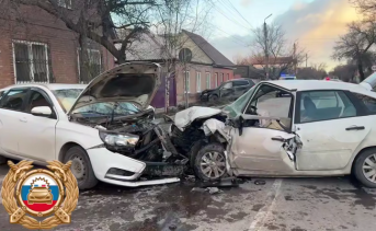 Место ДТП. Скриншот видео Госавтоинспекции Ростовской области