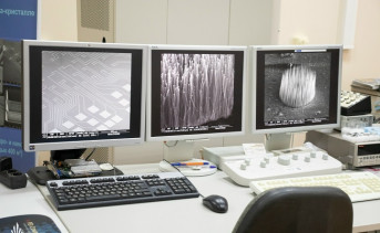 Прототип наногенератора. Фото с ВК странички ПИШ ЮФУ