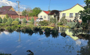 Подтопление села Покровского. Фото telegram-канала Василия Даниленко