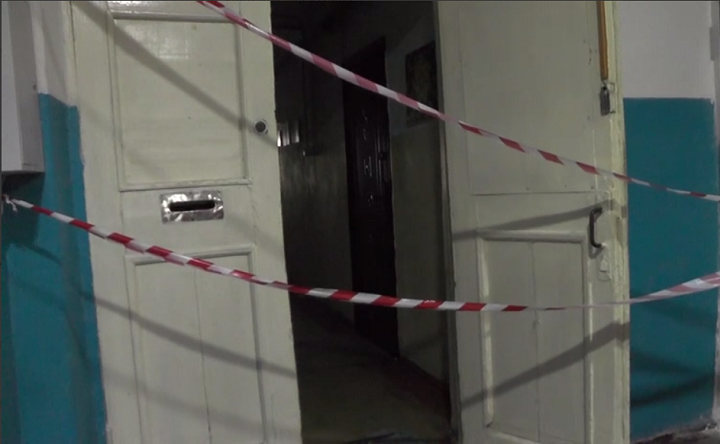 Ограничение доступа в аварийное крыло дома. Скрин видео telegram-канала Светланы Камбуловой