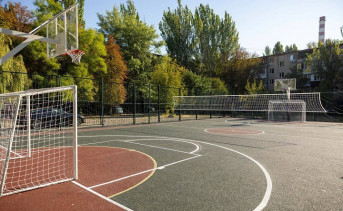 Обновлённая спортплощадка на улице Морозова. Фото telegram-канала Светланы Камбуловой