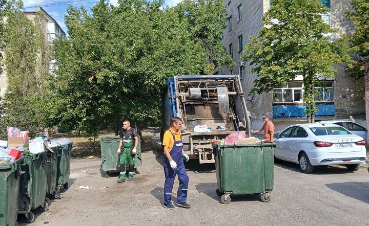 Ликвидация свалочных очагов. Фото telegram-канала министерства ЖКХ Ростовской области