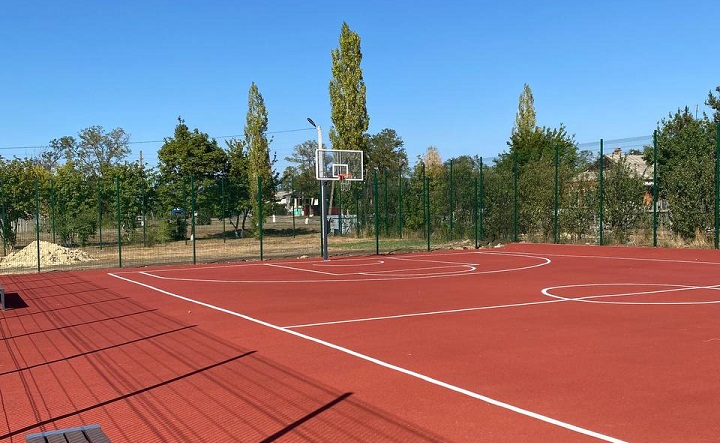 Новая баскетбольная площадка. Фото пресс-службы администрации Азовского района