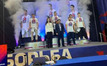 Награждение победителей турнира. Фото с официальной страницы управления по физической культуре и спорту Новочеркасска