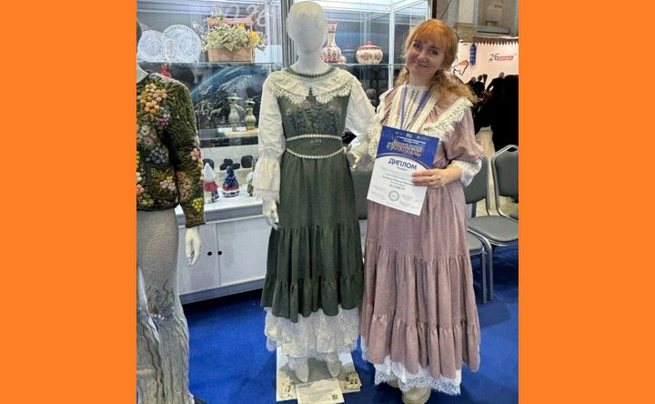 Платье с выставки «Уникальная Россия». Фото со странички в ВК Людмилы Кузовкиной