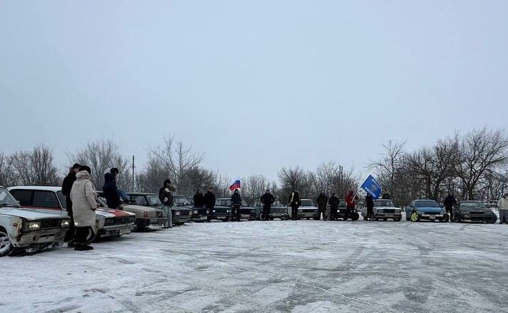 Участники тренировки по дрифту. Фото telegram-канала ДОСААФ Ростовской области