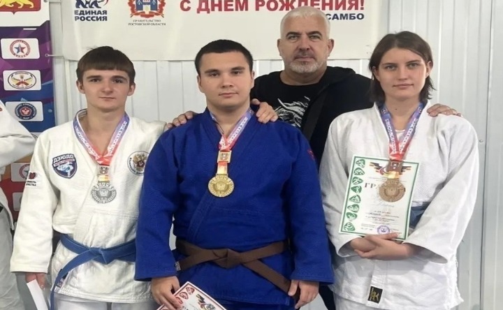 Участники соревнований. Фото пресс-службы управления по физической культуре и спорту администрации Новочеркасска