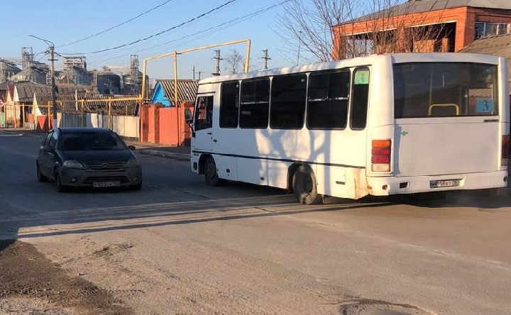 Автобусный маршрут№3 в Азове. Фото gorodazov.ru