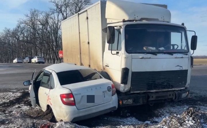 Место ДТП. Фото пресс-службы Госавтоинспекции Ростовской области