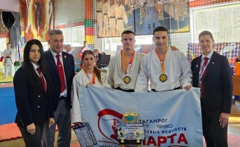 Победители Всероссийских соревнований по Всестилевому каратэ. Фото Минспорта Ростовской области