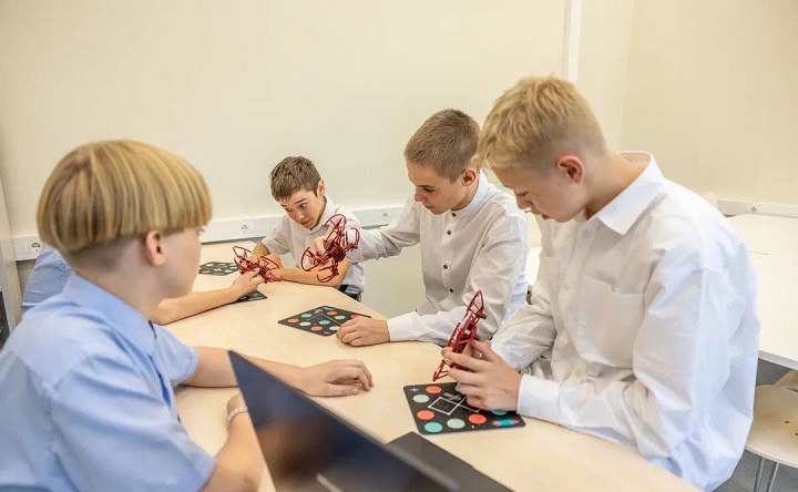 Занятия в кванториуме. Фото telegram-канала Светланы Камбуловой