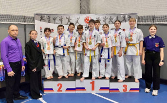 Награждение участников. Фото с официальной страницы спортшколы в ВКонтакте