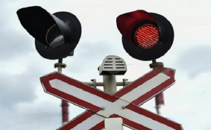 Запрещающий сигнал семафора. Фото ruffnews.ru