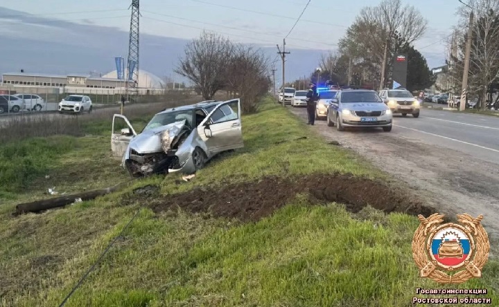 Место ДТП. Фото пресс-службы Госавтоинспекции Ростовской области