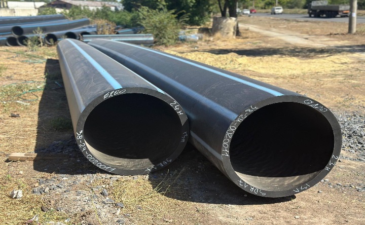 Водопроводные трубы. Фото Дениса Лагутина