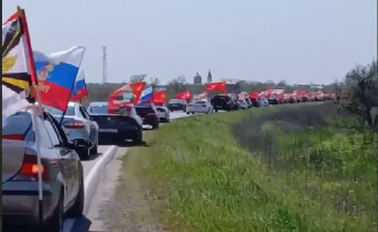 Участники автопробега. Фото Анастасии Горностаевой