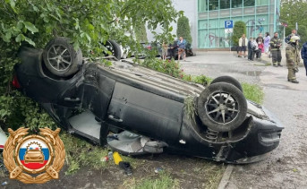 Место ДТП на улице Чехова. Фото пресс-службы Госавтоинспекции Ростовской области