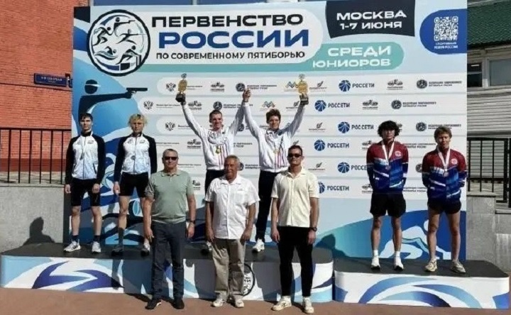 Михаил Ражновский и Роман Мальцев. Фото пресс-службы спорткомитета Таганрога