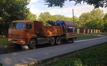 Уборка улиц. Фото telegram-канала Павла Исакова