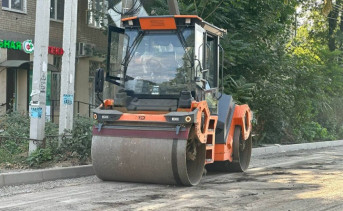 Ремонт дороги. Фото Дениса Лагутина