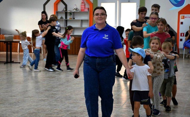 Дети с вожатым. Фото предоставлены министерством образования Ростовской области