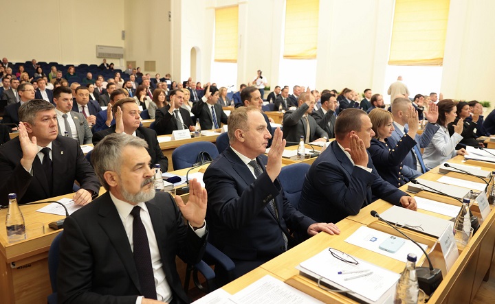 Депутаты Ростовской гордумы. Фото пресс-службы губернатора Ростовской области